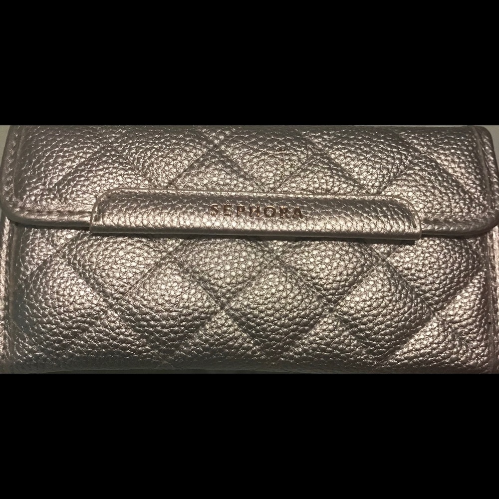 Makeup bag